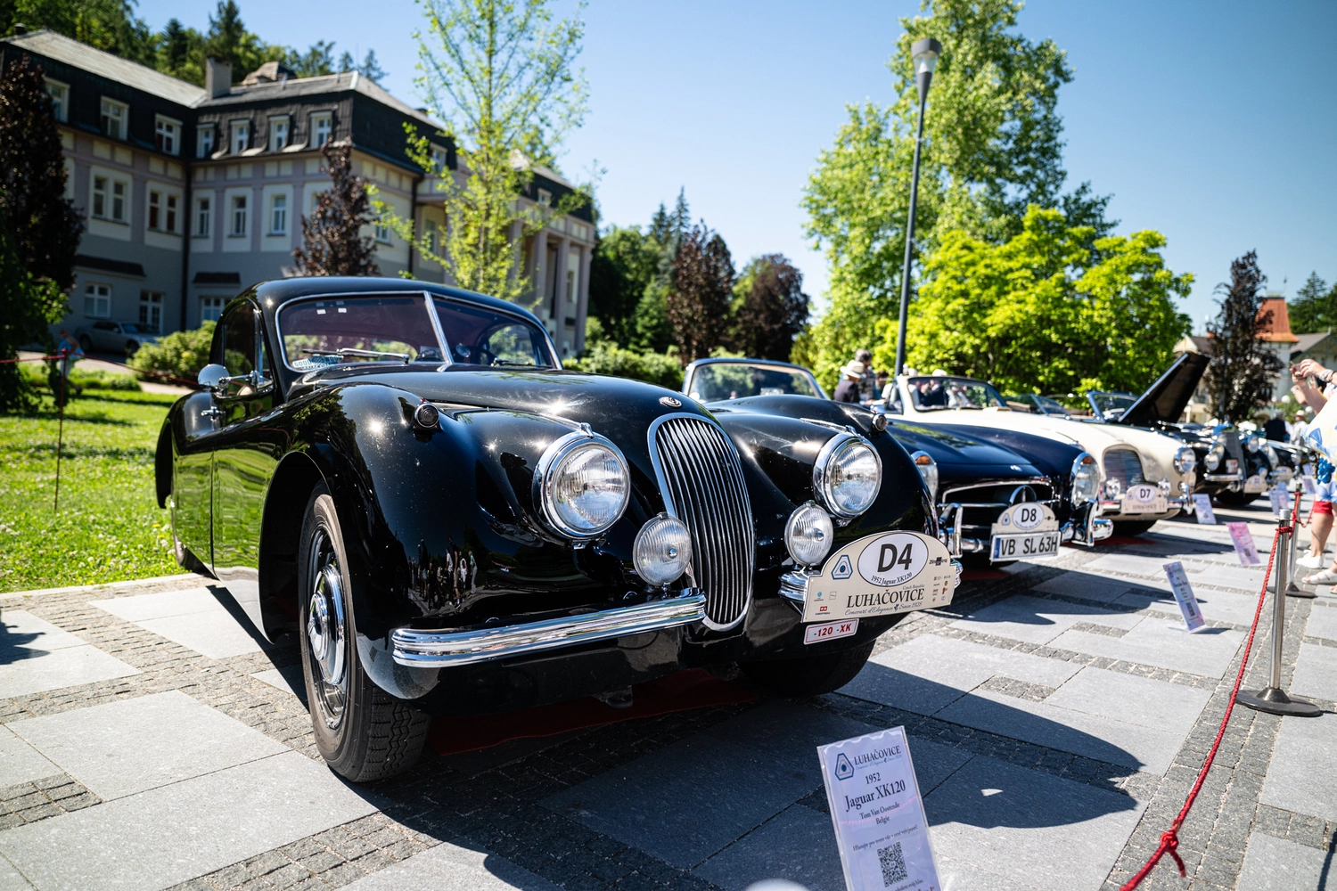 Luhačovice hostily přehlídku historických automobilů