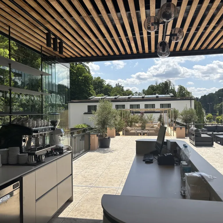 Vychutnejte si lázně z nové perspektivy v MINERALIA Café & Bar