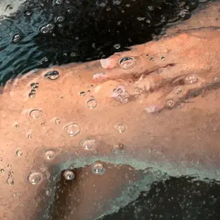 koupel v přírodní minerální vodě