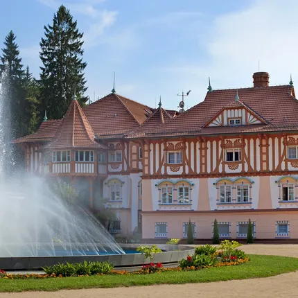 ikonický hotel Jurkovičův dům v Luhačovicích ikonický hotel Jurkovičův dům v Luhačovicích