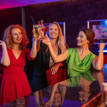 party v hotelovém klubu hotelu Alexandria party v hotelovém klubu hotelu Alexandria