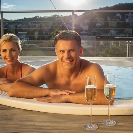 venkovní whirlpooly na terase hotelu Alexandria venkovní whirlpooly na terase hotelu Alexandria