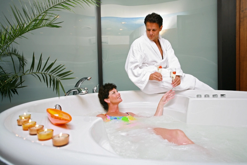 wellness terasa s venkovními whirlpooly