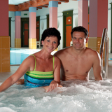 Bazén a whirlpool v hotelu